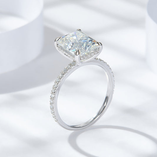 4 Karat Radiant 925 Silver Moissanite Ring