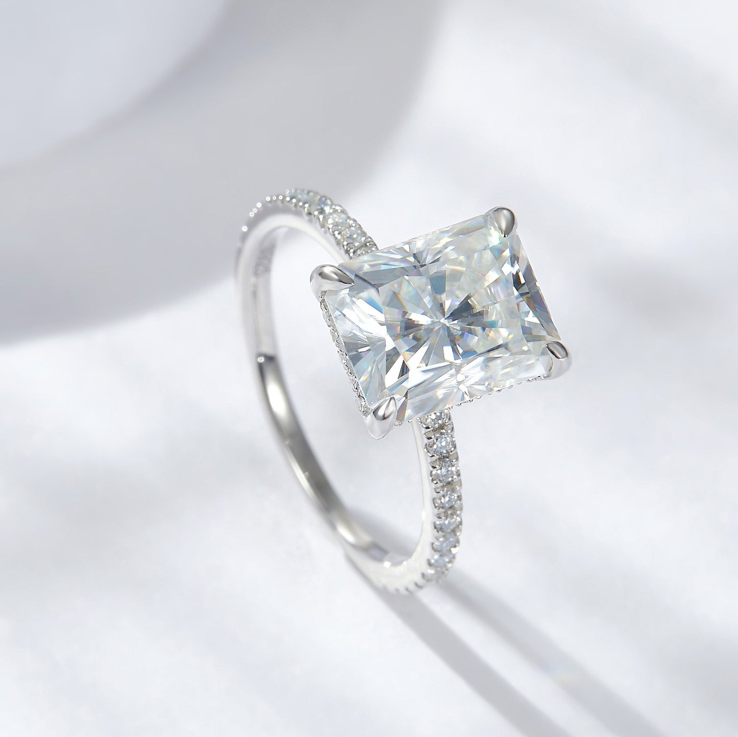4 Karat Radiant 925 Silver Moissanite Ring